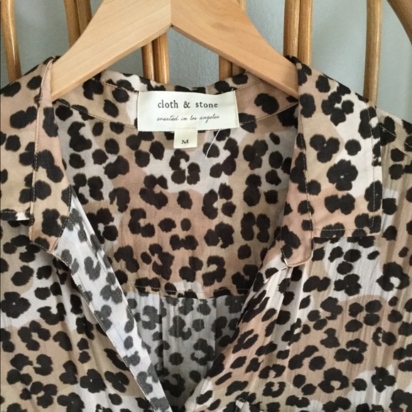 sold Cloth and stone leopard print blouse size medium - Picture 2 of 3